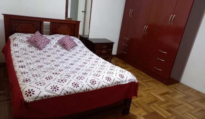 DEPARTAMENTO JIPIJAPA, por la plaza de toros Quito, Nuevo a estrenar, dos habitaciones, baño completo, sala, comedor, cocina, para 4 personas