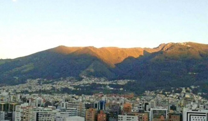 excelente vista la ciudad montaña,piscina,parque