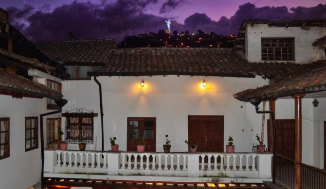 TRAVELER'S HOUSE QUITO